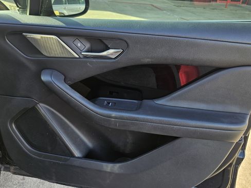 Used 2020 Jaguar I-PACE S image 31