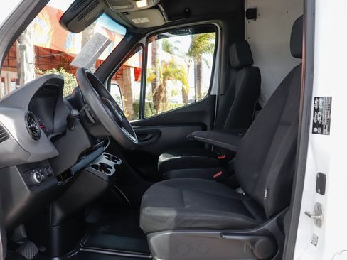Used 2020 Mercedes-Benz Sprinter 3500 w/ Driver Convenience Package image 16