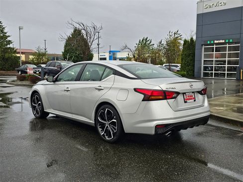 Used 2023 Nissan Altima 2.5 SR image 7