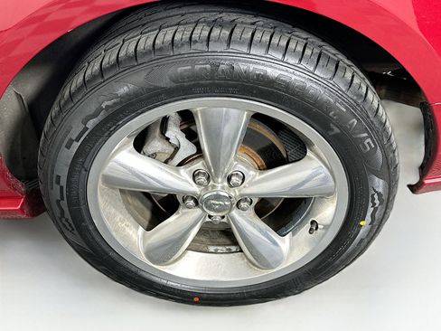 Used 2009 Ford Mustang GT Premium image 11