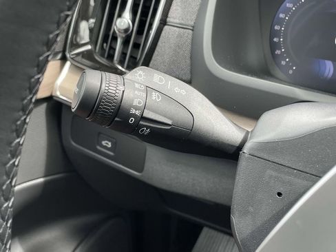 New 2026 Volvo XC60 B5 Plus w/ Protection Package Premier image 15