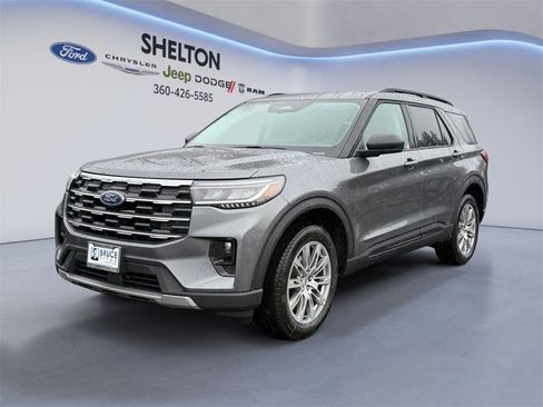 New 2026 Ford Explorer Active w/ Active Comfort Package image 1