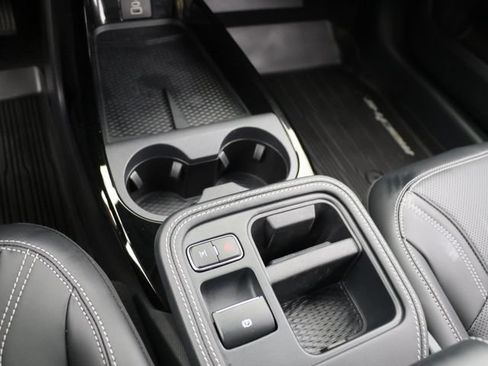 Used 2025 Ford Mustang Mach-E Premium AWD/4WD image 25