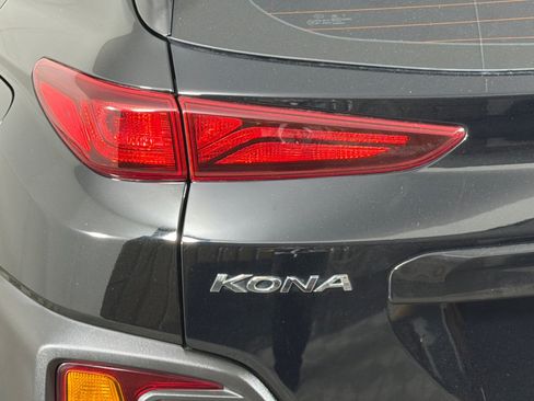Used 2018 Hyundai Kona SE FWD image 26