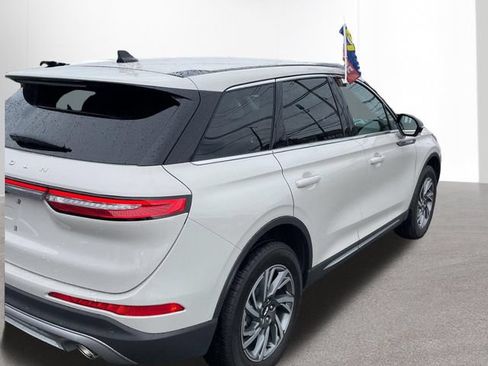 Used 2023 Lincoln Corsair AWD w/ Equipment Group 101A image 5