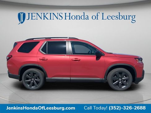 New 2026 Honda Pilot Sport image 2