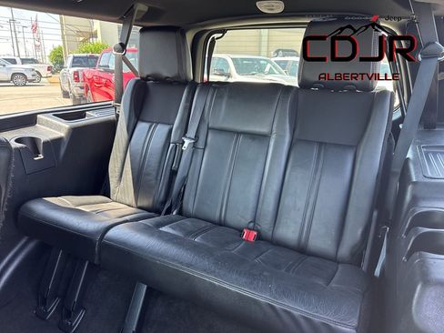 Used 2017 Lincoln Navigator L Reserve image 25