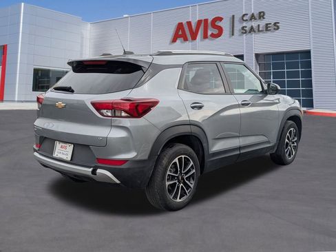 Used 2025 Chevrolet TrailBlazer LT image 6