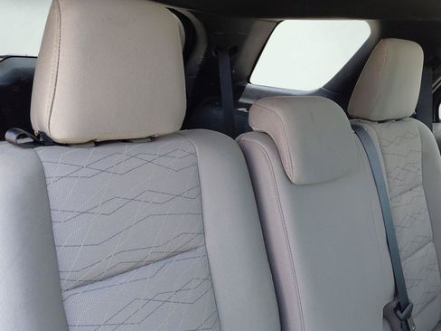 Used 2015 Ford Explorer FWD image 14