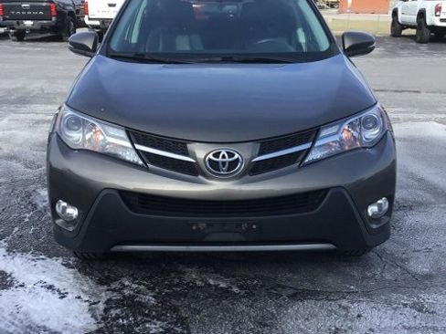 Used 2014 Toyota RAV4 Limited image 3