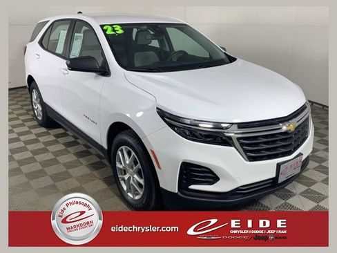 Used 2023 Chevrolet Equinox LS AWD/4WD image 1
