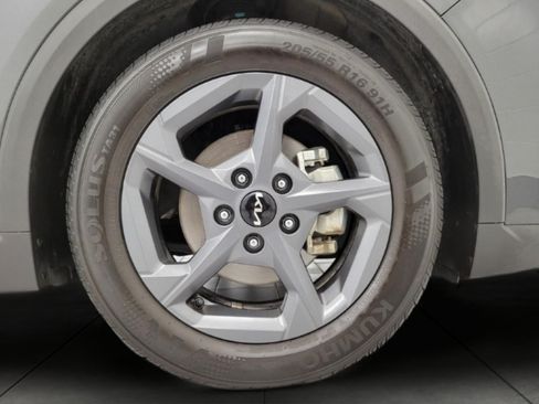 Used 2025 Kia K4 FWD image 4