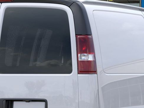 New 2026 Chevrolet Express 2500 w/ Driver Convenience Package RWD image 11