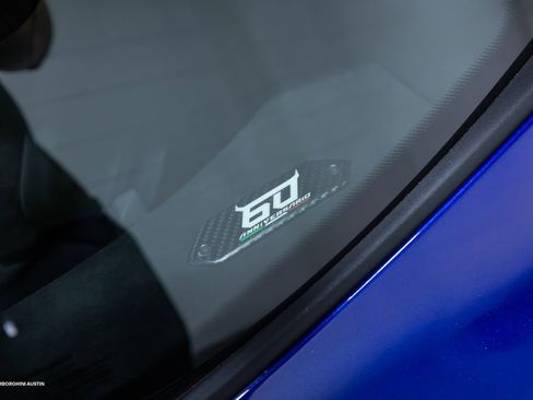 Used 2023 Lamborghini Huracan Tecnica image 8