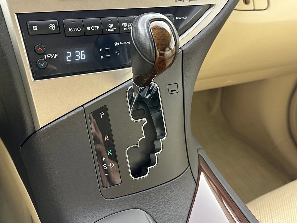 Used 2013 Lexus RX 350 AWD w/ Premium Pkg image 25