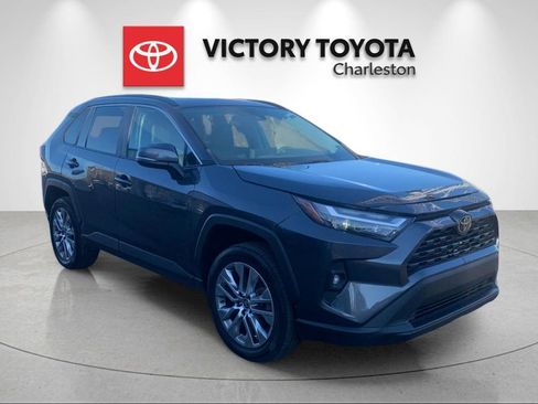 Used 2023 Toyota RAV4 XLE Premium AWD/4WD image 5