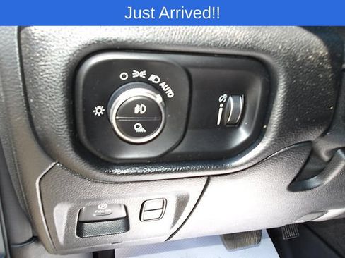 Used 2021 RAM 1500 Big Horn AWD/4WD image 15