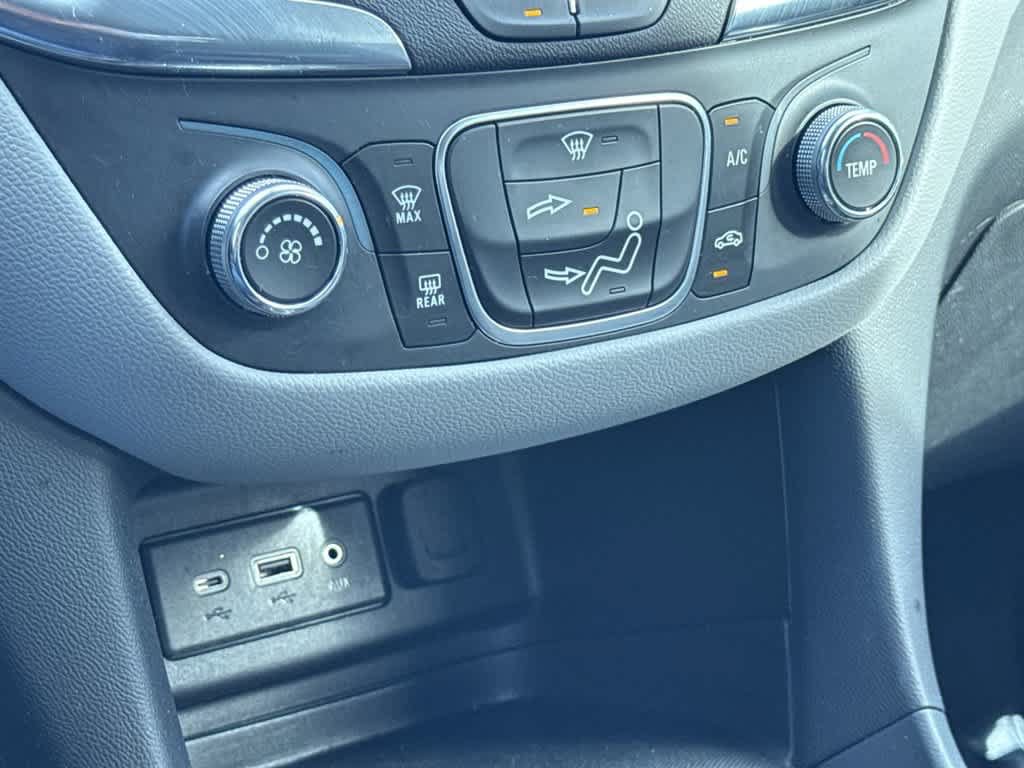 Used 2024 Chevrolet Equinox LS w/ LS Convenience Package FWD image 20