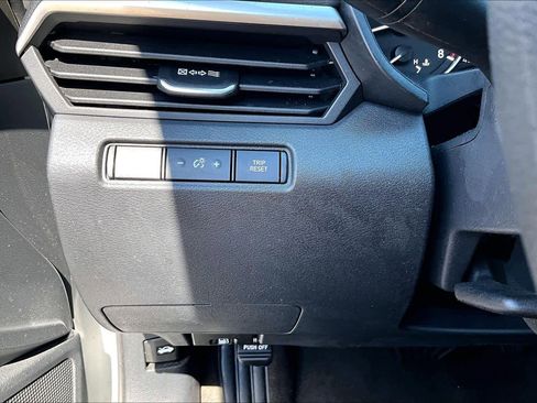 Certified 2022 Nissan Altima 2.5 SV FWD image 33