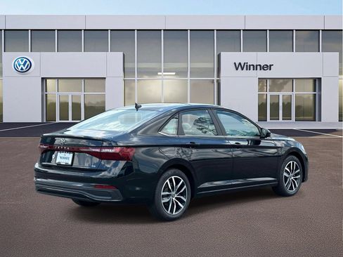 New 2026 Volkswagen Jetta SE FWD image 5