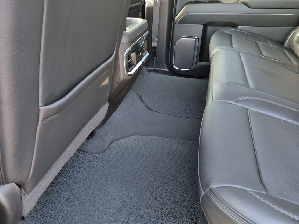 Used 2024 GMC Sierra 1500 Denali AWD/4WD image 40