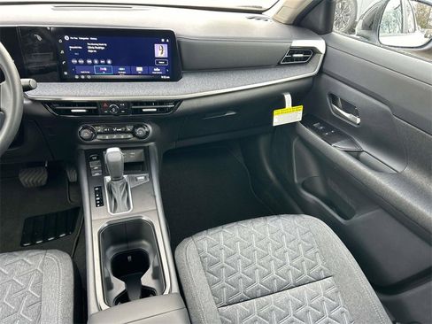 New 2026 Nissan Kicks SV image 14