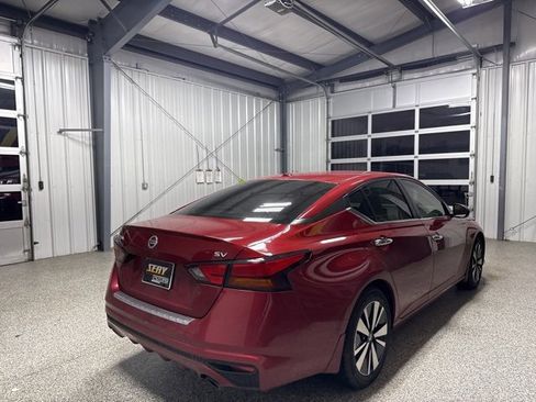 Used 2022 Nissan Altima 2.5 SV w/ SV Premium Package image 15