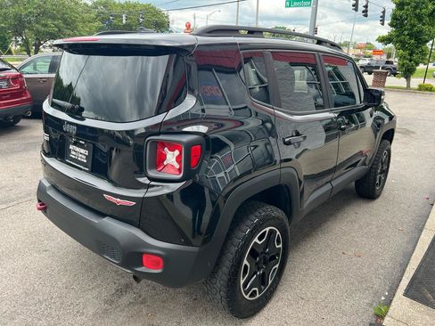 Used 2017 Jeep Renegade Trailhawk AWD/4WD image 7