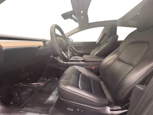 Used 2020 Tesla Model 3 Long Range image 2