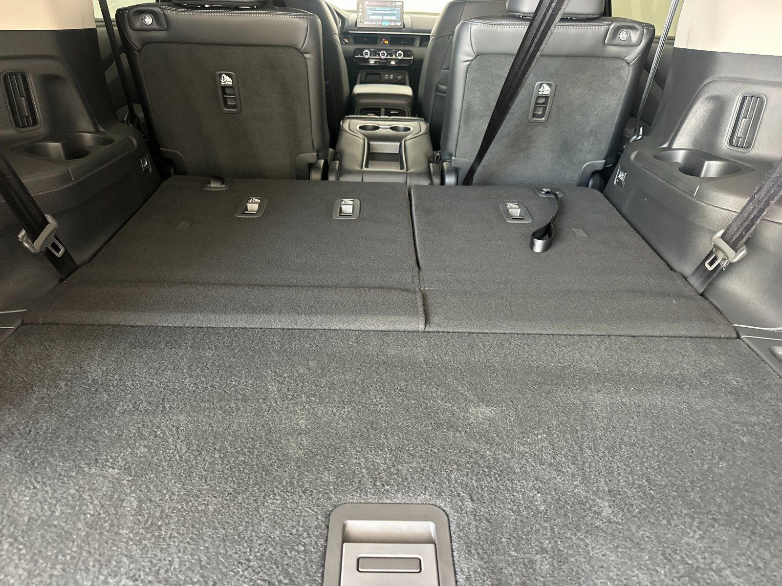 Used 2025 Honda Pilot Touring image 16