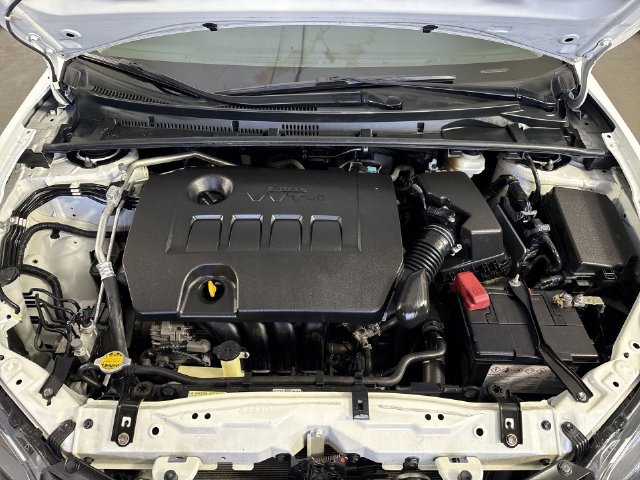 Used 2017 Toyota Corolla LE w/ Carpet Mat Package (TMS) FWD image 26