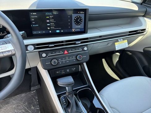 New 2026 Hyundai Tucson SE image 27