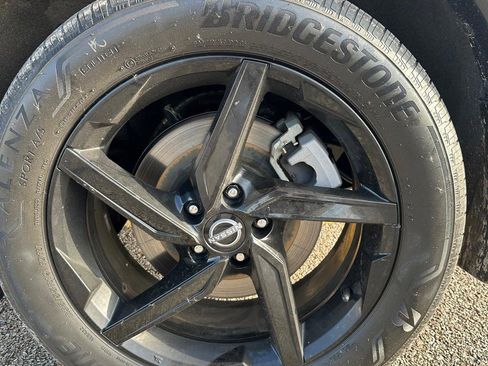 Used 2023 Nissan Ariya AWD image 13