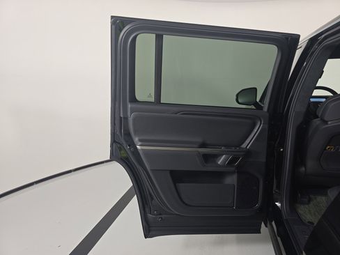 Used 2023 Rivian R1S Adventure image 17