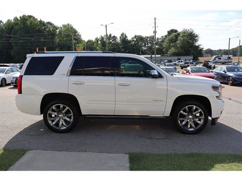 Used 2015 Chevrolet Tahoe LTZ RWD image 10