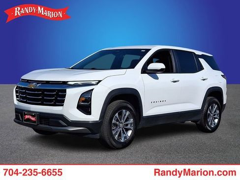 Used 2025 Chevrolet Equinox LT AWD/4WD image 1