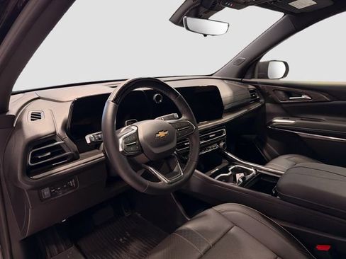 Used 2026 Chevrolet Traverse High Country w/ LPO, Floor Liner Package AWD/4WD image 9