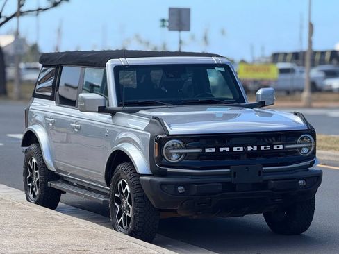 Used 2022 Ford Bronco Outer Banks AWD/4WD image 6