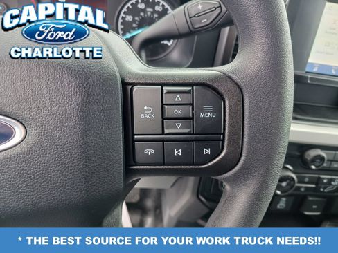 New 2026 Ford F250 XL w/ XL Chrome Package RWD image 20