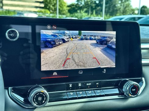 New 2026 GMC Canyon Elevation image 18