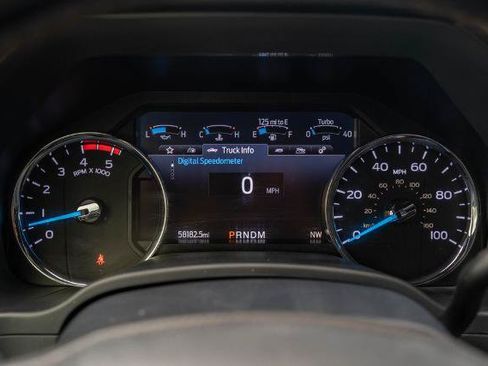 Certified 2022 Ford F450 Platinum w/ FX4 Off-Road Package AWD/4WD image 24