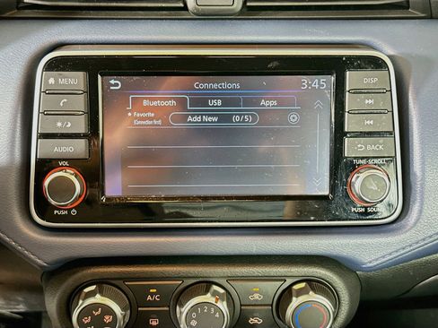 Used 2025 Nissan Versa SV w/ Trunk Package FWD image 22
