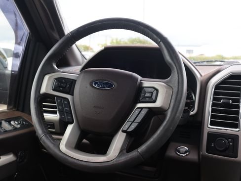 Used 2015 Ford F150 King Ranch w/ Equipment Group 601A Luxury RWD image 3