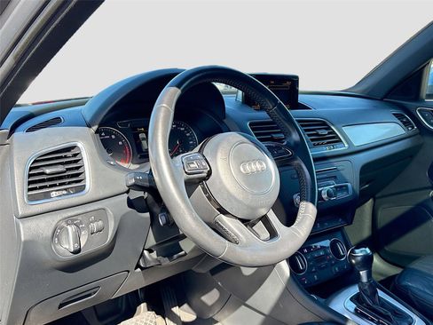 Used 2018 Audi Q3 2.0T Premium image 9