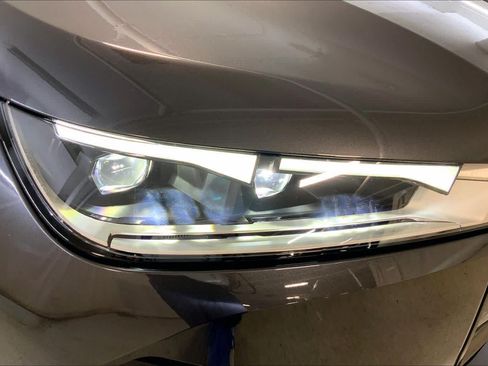 Used 2024 BMW iX xDrive50 w/ Premium Package AWD/4WD image 27