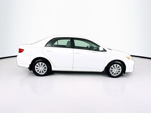 Used 2011 Toyota Corolla LE image 11