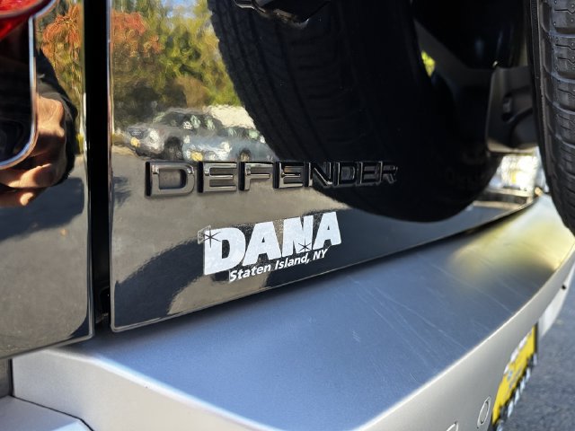 Used 2025 Land Rover Defender 110 S AWD/4WD image 43