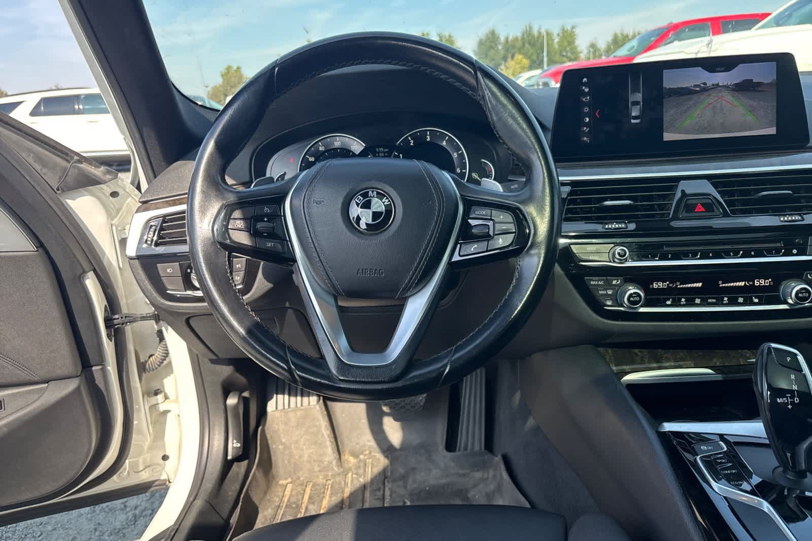 Used 2017 BMW 530i RWD image 15
