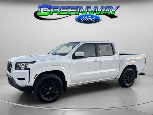 Used 2023 Nissan Frontier SV w/ Technology Package image 1