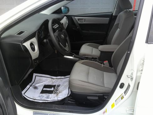 Used 2018 Toyota Corolla LE w/ Body Protection Package image 16